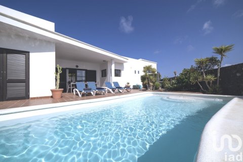 Продажа дома в Плайя-Бланка, Лансароте, Испания 3 спальни, 142м2 №153118 - фото 24