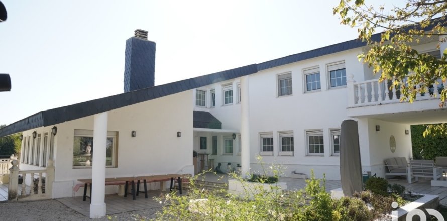 House à Cocentaina, Alicante, Espagne 8 chambres, 347 m2 No. 153119