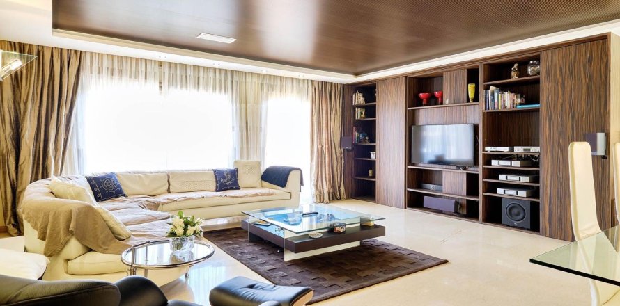 Attico a Torrevieja, Alicante, Spagna 228 mq. N° 165408