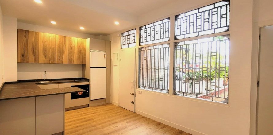 Wohnung in Madrid, Spanien 1 Schlafzimmer, 48 m2 Nr. 165413