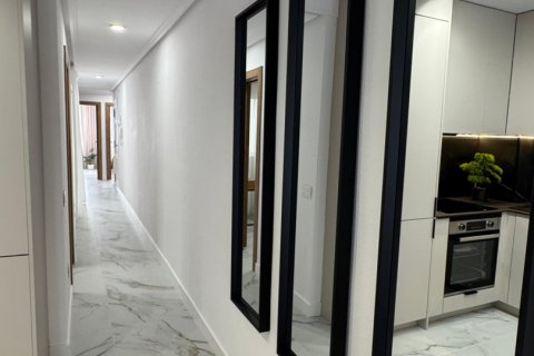 Wohnung zum Verkauf in Torrevieja, Alicante, Spanien 4 Schlafzimmer, 105 m2 Nr. 140360 - Foto 10