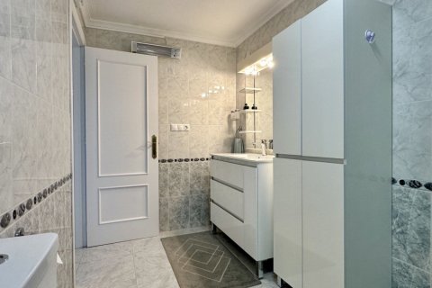 Apartament w Alicante, Hiszpania 2 sypialnie, 109 mkw. nr 144555 – zdjęcie 20