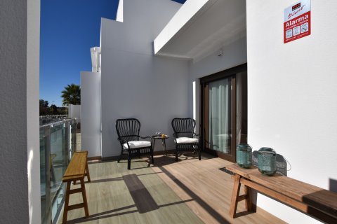 Apartament w Vistabella, Alicante, Hiszpania 2 sypialnie, 64 mkw. nr 144559 – zdjęcie 4