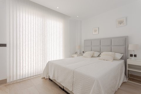 Huvila myytävänä Alicante, Espanja, 4 makuuhuonetta, 149 m2 No. 144560 - kuva 15