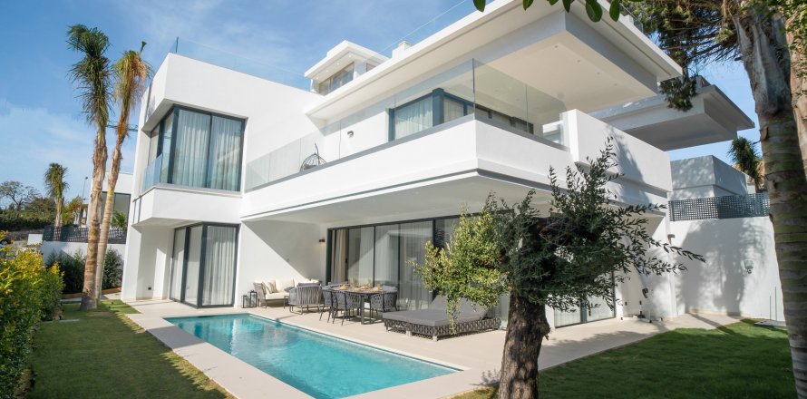 Villa Marbella, Malaga, Spanien 4 Schlafzimmer, 434 m2 Nr. 134440