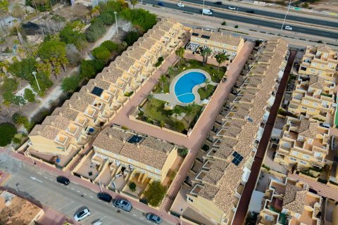 Bungalow for sale in Los Altos, Alicante, Spain 5 bedrooms, 350 sq.m. No. 165345 - photo 3