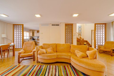 Bungalow for sale in Los Altos, Alicante, Spain 5 bedrooms, 350 sq.m. No. 165345 - photo 18