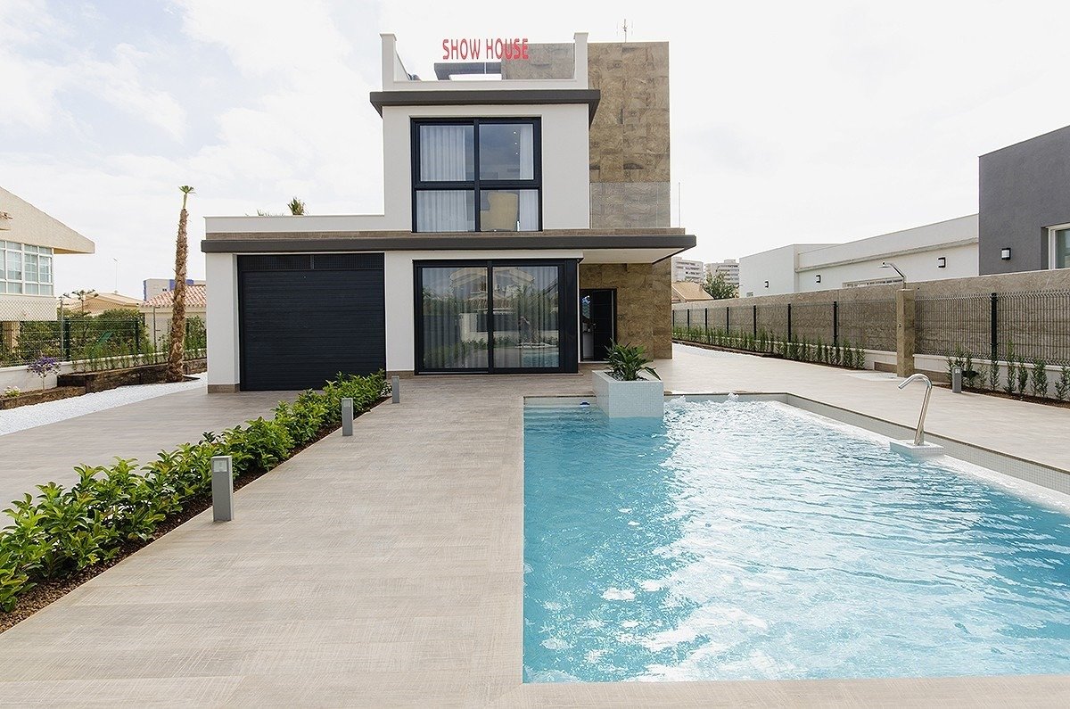 Villa à Campoamor, Alicante, Espagne 4 chambres, 157 m2 No. 76011