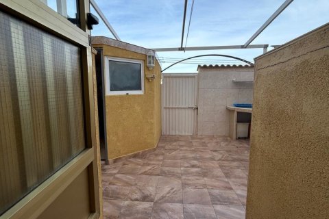 Villetta a schiera in vendita a Punta Prima, Alicante, Spagna 2 camere da letto, 80 mq. N° 155651 - foto 17