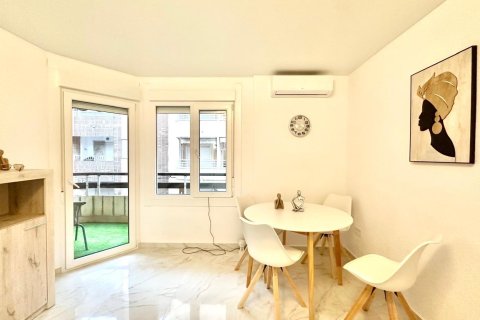 Wohnung zum Verkauf in Torrevieja, Alicante, Spanien 3 Schlafzimmer, 90 m2 Nr. 155652 - Foto 13