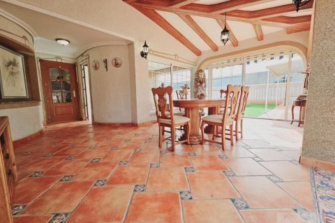 Villa for sale in Torrevieja, Alicante, Spain 5 bedrooms, 230 sq.m. No. 155647 - photo 28