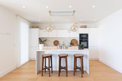 Продажа квартиры в Бенидорм, Аликанте, Испания 2 спальни, 92м2 №165326 - фото 17