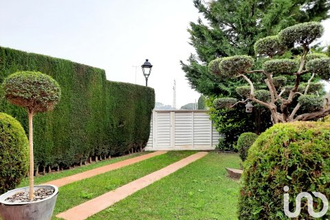 Talo vuokrattavana Sant Vicenc De Montalt, Barcelona, Espanja, 3 makuuhuonetta, 190 m2 No. 154350 - kuva 8