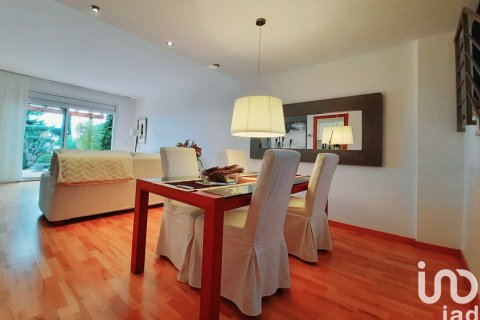 Talo vuokrattavana Sant Vicenc De Montalt, Barcelona, Espanja, 3 makuuhuonetta, 190 m2 No. 154350 - kuva 10