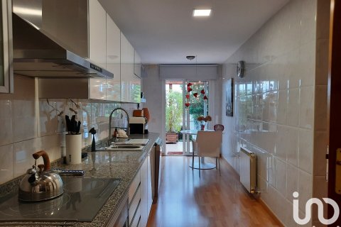 Talo vuokrattavana Sant Vicenc De Montalt, Barcelona, Espanja, 3 makuuhuonetta, 190 m2 No. 154350 - kuva 7