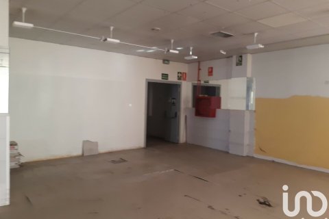 Kommersiell fastighet för uthyrning i La Baneza, Leon, Spanien 431 kvm. Nr. 154351 - foto 4