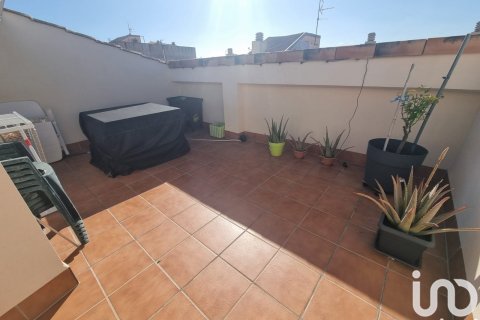Appartamento a Les Roquetes, Barcelona, Spagna 3 camere da letto, 123 mq. N° 153424