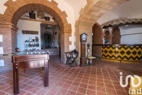 Dom w Barcelona, Hiszpania 13 sypialni, 1059 mkw. nr 153423 – zdjęcie 7