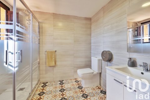 Dom w Barcelona, Hiszpania 13 sypialni, 1059 mkw. nr 153423 – zdjęcie 19