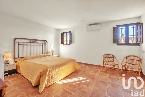 Dom w Barcelona, Hiszpania 13 sypialni, 1059 mkw. nr 153423 – zdjęcie 18