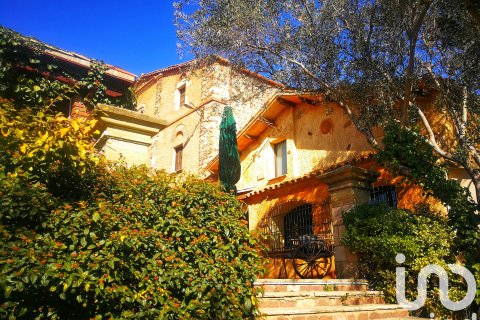 Dom w Barcelona, Hiszpania 13 sypialni, 1059 mkw. nr 153423 – zdjęcie 5