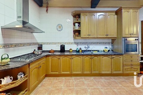 Huvila myytävänä Montblanc, Tarragona, Espanja, 6 makuuhuonetta, 934 m2 No. 153421 - kuva 10