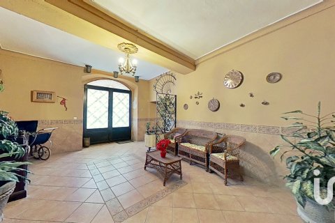 Huvila myytävänä Montblanc, Tarragona, Espanja, 6 makuuhuonetta, 934 m2 No. 153421 - kuva 3