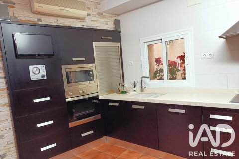 Villa for sale in Ecija, Seville, Spain 3 bedrooms, 192 sq.m. No. 188169 - photo 25