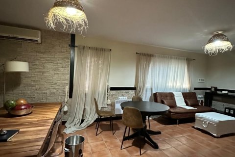Villa for sale in Ecija, Seville, Spain 3 bedrooms, 192 sq.m. No. 188169 - photo 4