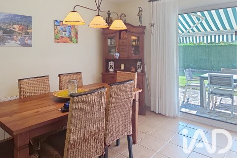 Townhouse à vendre à Torroella de Montgri, Girona, Espagne, 3 chambres, 124 m2 No. 188173 - photo 8
