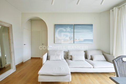 Продажа квартиры в Барселона, Испания 2 спальни, 90м2 №158324 - фото 7