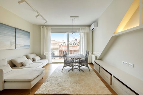 Apartment à Barcelona, Espagne 2 chambres, 90 m2 No. 158324