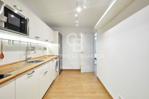 Продажа квартиры в Барселона, Испания 2 спальни, 90м2 №158324 - фото 15