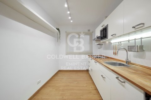 Продажа квартиры в Барселона, Испания 2 спальни, 90м2 №158324 - фото 11
