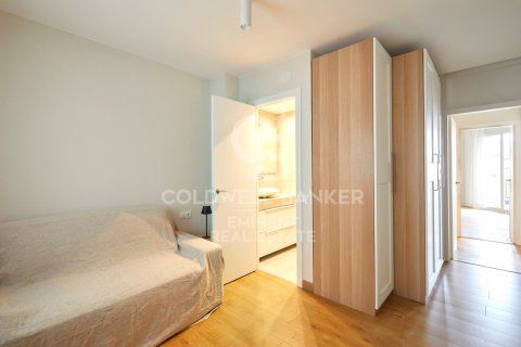 Продажа квартиры в Барселона, Испания 2 спальни, 90м2 №158324 - фото 24