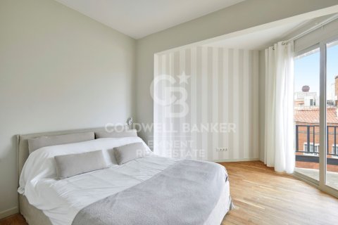 Продажа квартиры в Барселона, Испания 2 спальни, 90м2 №158324 - фото 16