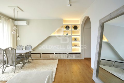 Продажа квартиры в Барселона, Испания 2 спальни, 90м2 №158324 - фото 3