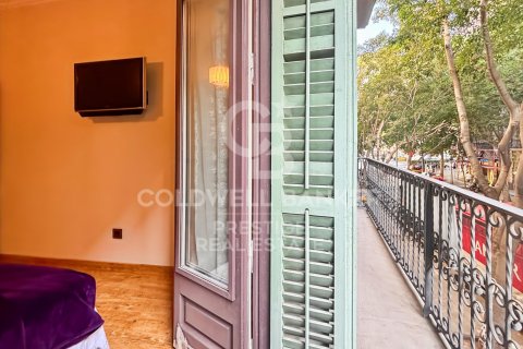 Продажа квартиры в Барселона, Испания 6 спален, 168м2 №158319 - фото 11