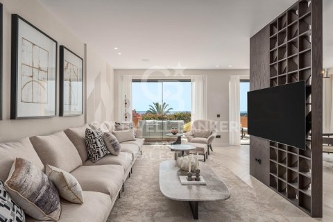 Huoneisto myytävänä Marbella, Malaga, Espanja, 4 makuuhuonetta, 215 m2 No. 158322 - kuva 2
