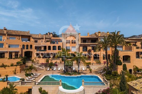 Apartment à Marbella, Malaga, Espagne 4 chambres, 215 m2 No. 158322