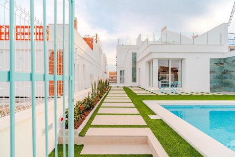 Villa till salu i Los Alcazares, Murcia, Spanien 3 sovrum, 232 kvm. Nr. 171749 - foto 6