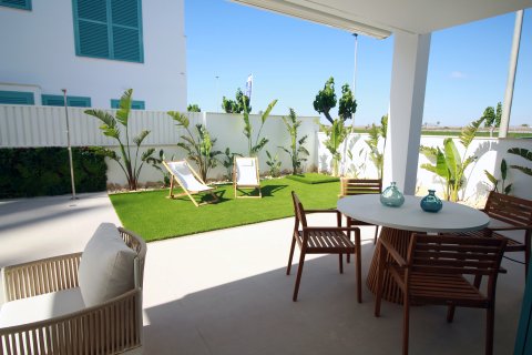 Bungalowi myytävänä Pilar de la Horadada, Alicante, Espanja, 3 makuuhuonetta, 78 m2 No. 135857 - kuva 23