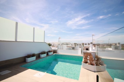 Bungalowi myytävänä Pilar de la Horadada, Alicante, Espanja, 3 makuuhuonetta, 78 m2 No. 135857 - kuva 29