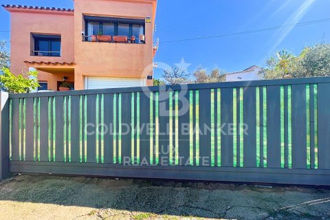 House for sale in Roses, Girona, Spain 4 bedrooms, 169 sq.m. No. 160172 - photo 29