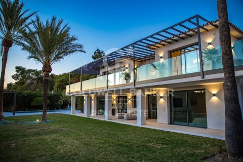 Продажа виллы в Марбелья, Малага, Испания 5 спален, 397м2 №159109 - фото 3