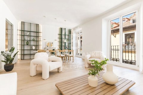 Apartment à Madrid, Espagne 4 chambres, 176 m2 No. 178750