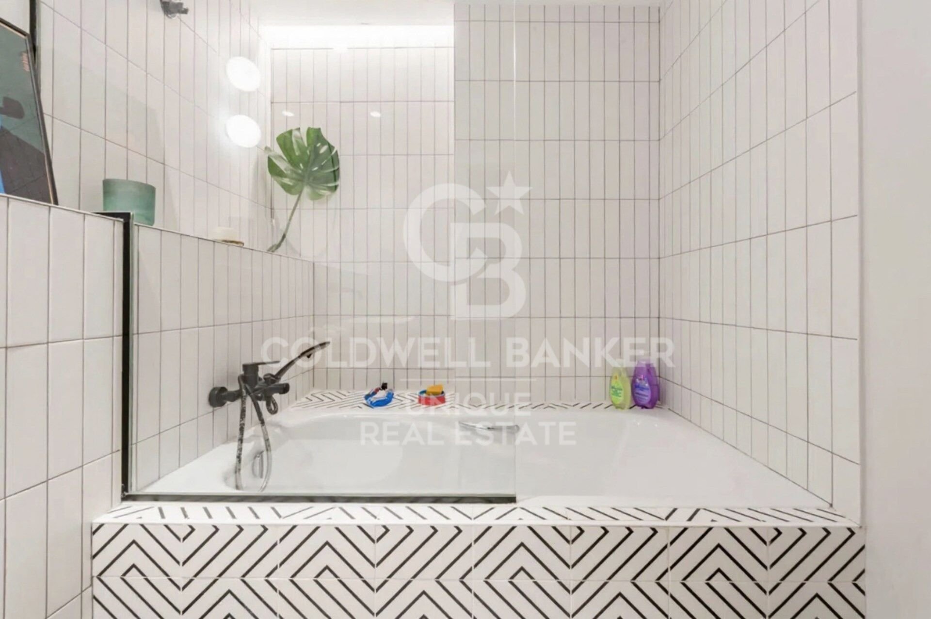 Wohnung in Madrid, Spanien 2 Schlafzimmer, 146 m2 Nr. 178747
