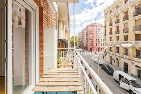 Apartment à vendre à Madrid, Espagne, 2 chambres, 146 m2 No. 178747 - photo 30