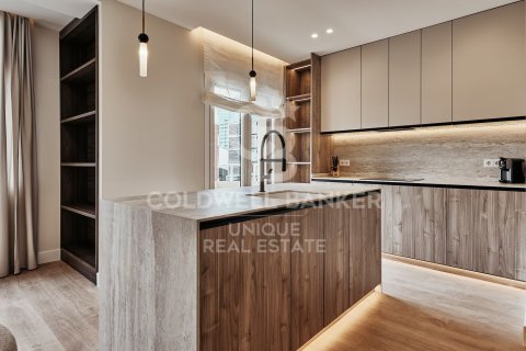 Apartment à vendre à Madrid, Espagne, 3 chambres, 146 m2 No. 178748 - photo 3