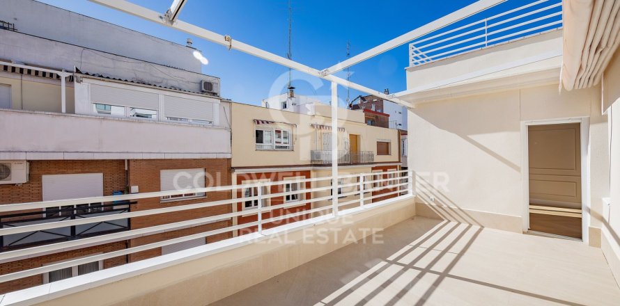 Penthouse à Madrid, Espagne 2 chambres, 117 m2 No. 178749